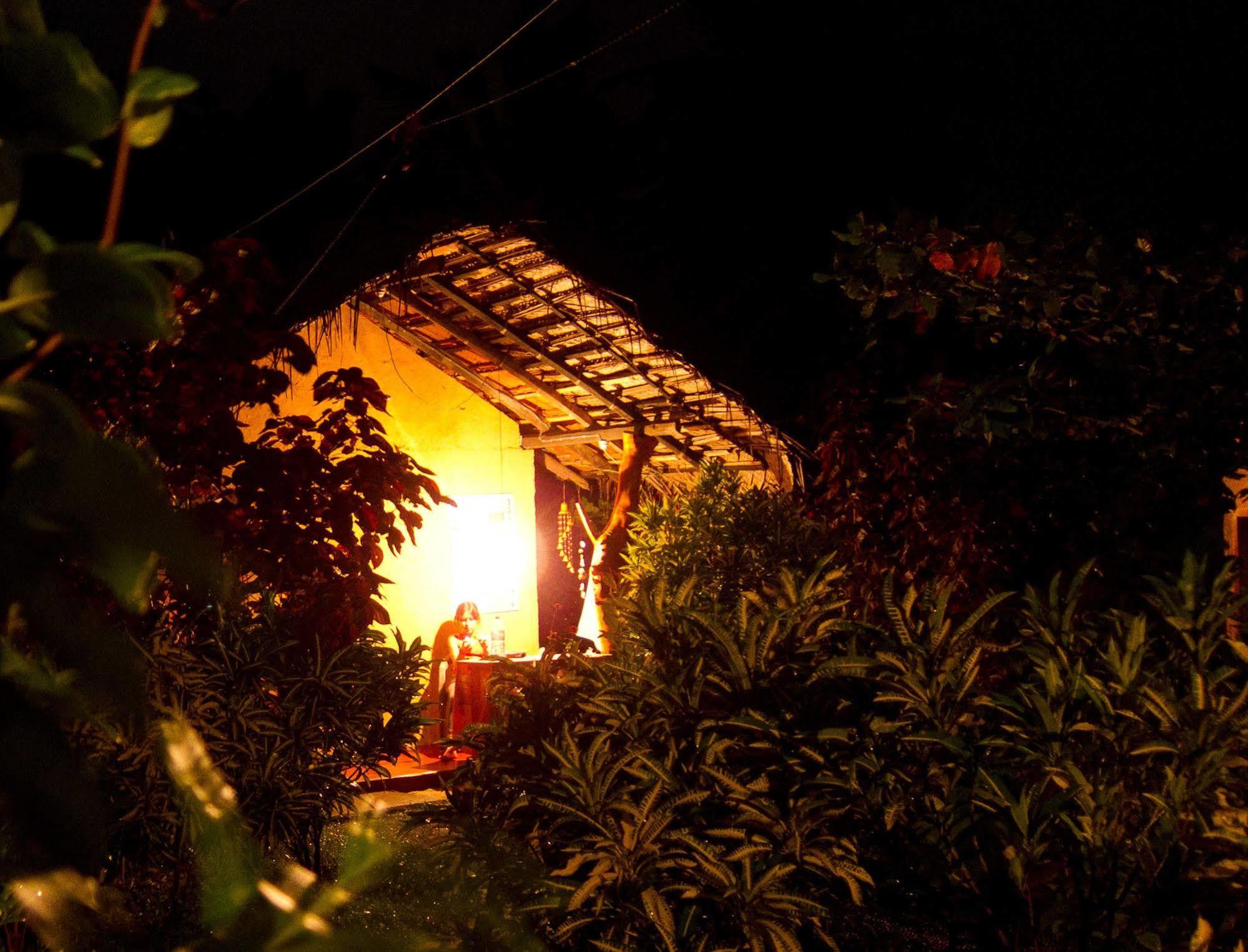 Natural Cabanas Kanattegoda Extérieur photo